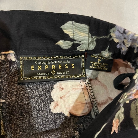 Black floral long button front  skirt petite - Picture 4 of 9